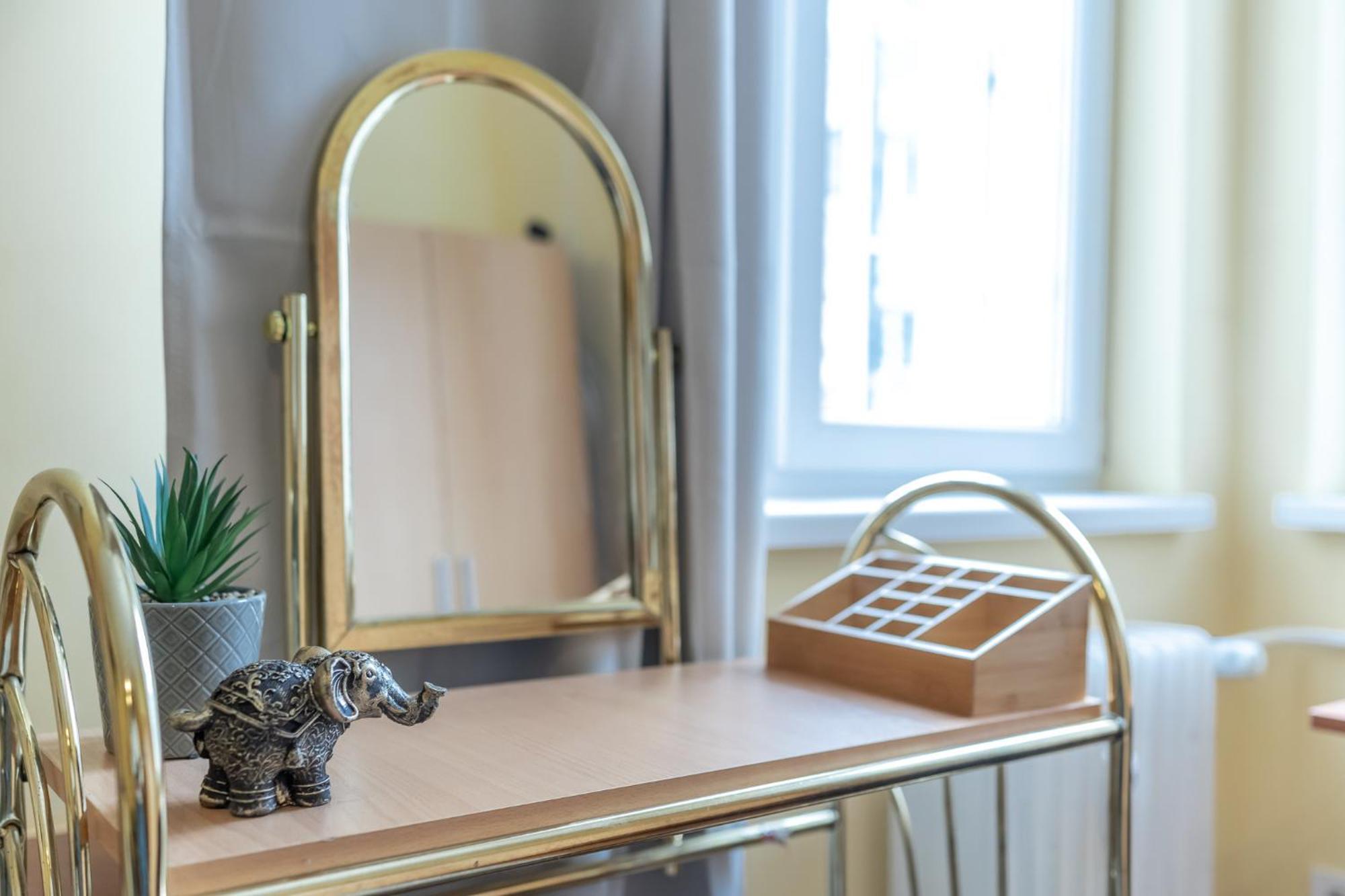 Vintage Home By Ndk And Vitosha Blvd With Free Secured Parking 소피아 외부 사진